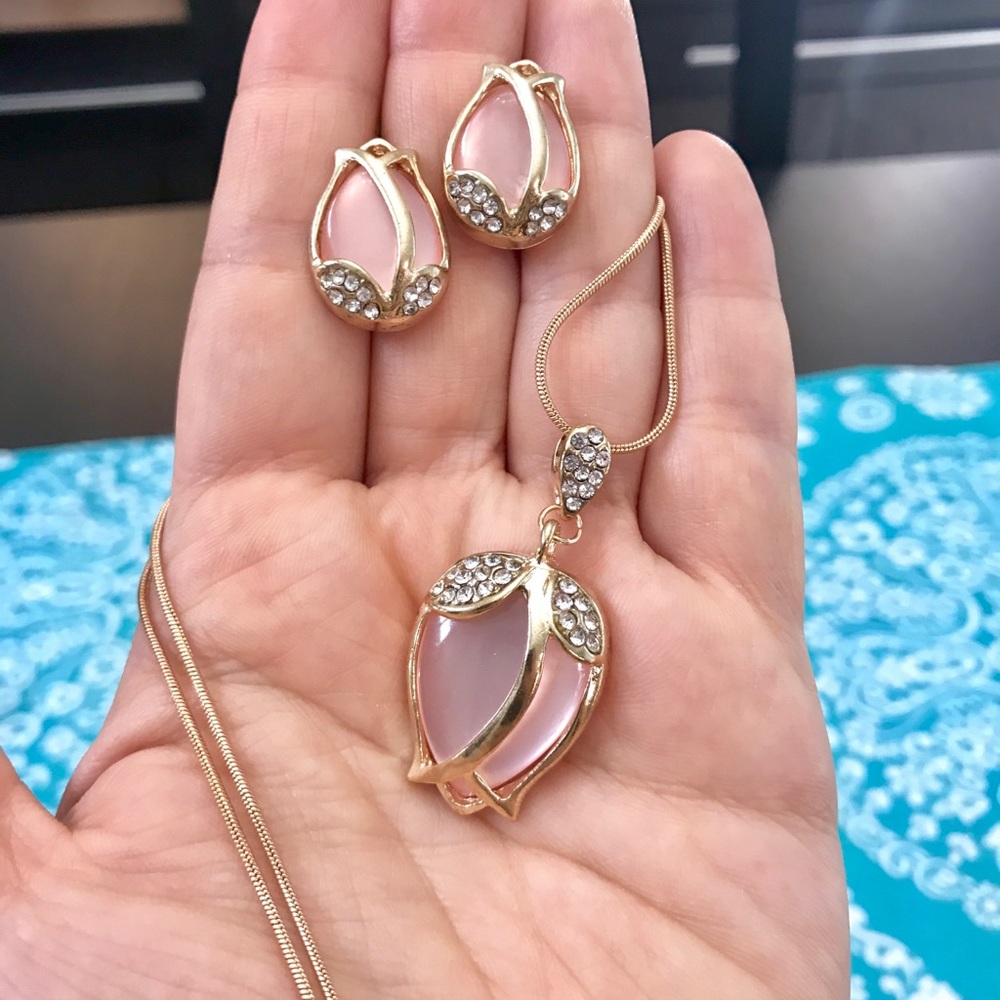 NEW!💙💎🌷PINK TULIP!🌷💎💙🌷GORGEOUS GOLDEN SET🌷 - Picture 2 of 8